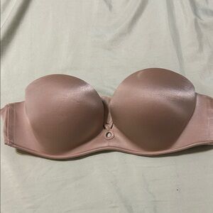 Strapless Nude Bra Victoria secrets